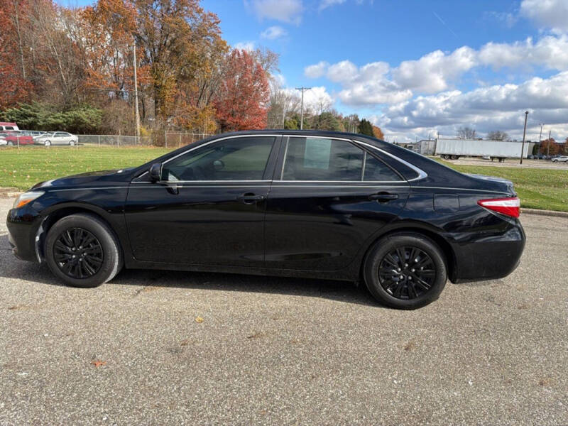 2016 Toyota Camry LE