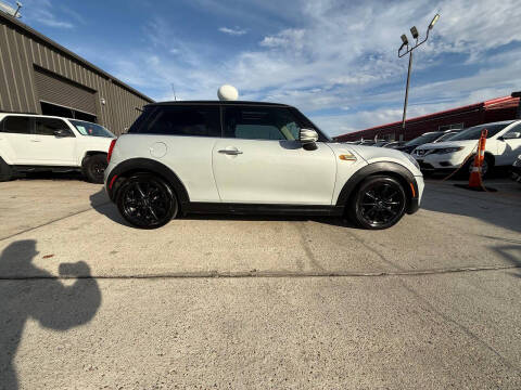 2016 MINI Hardtop 2 Door Cooper