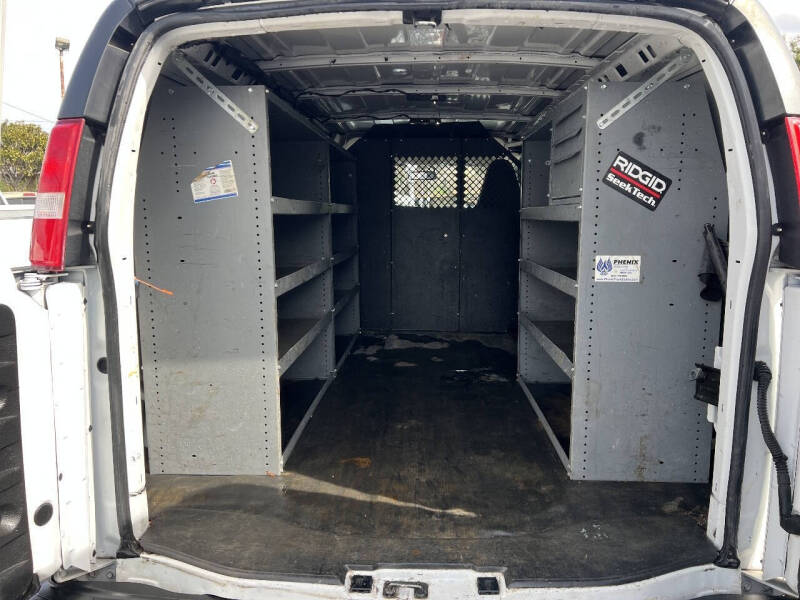 2021 Chevrolet Express 2500