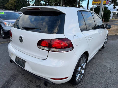 2014 Volkswagen GTI Wolfsburg Edition PZEV