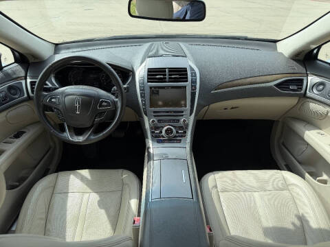 2017 Lincoln MKZ Reserve