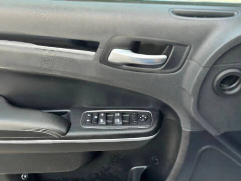 2023 Chrysler 300 S V6