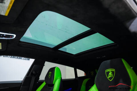 2022 Lamborghini Urus
