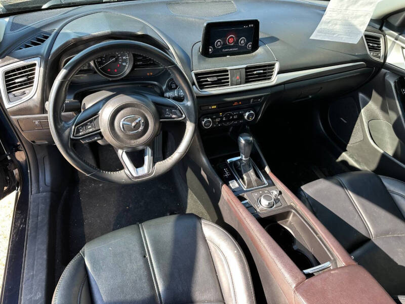 2018 Mazda MAZDA3 Touring
