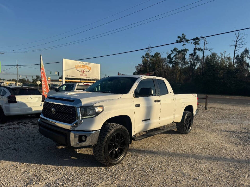 2019 Toyota Tundra SR5's photo