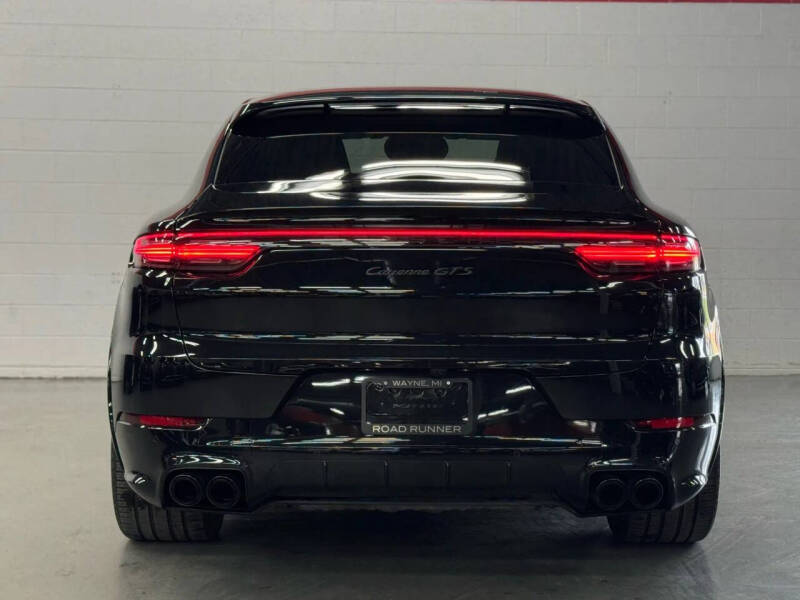 2023 Porsche Cayenne GTS Coupe