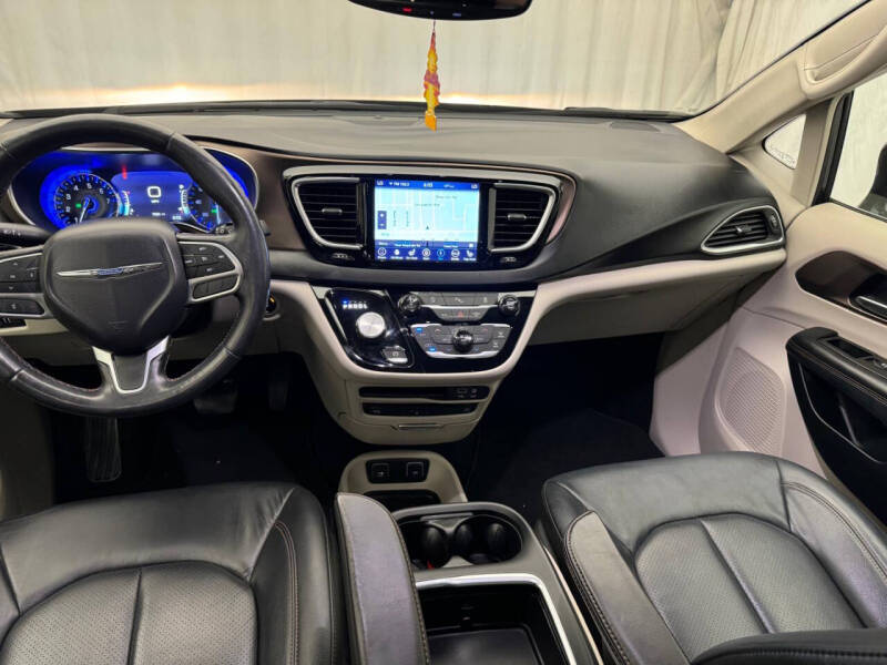 2019 Chrysler Pacifica Touring L Plus