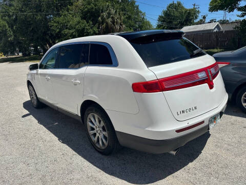 2013 Lincoln MKT