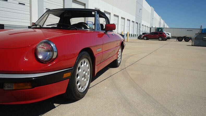 1986 Alfa Romeo Spider Veloce