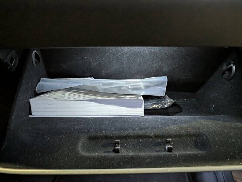 2025 Genesis GV70 2.5T Standard