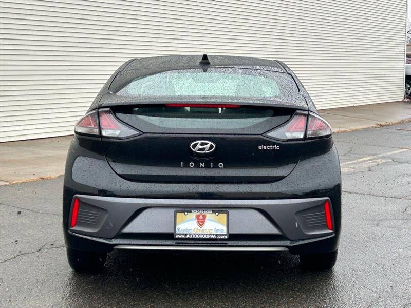 2020 Hyundai IONIQ Limited photo 4