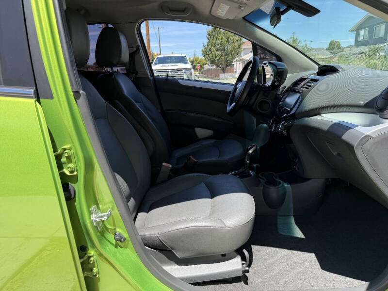 2015 Chevrolet Spark EV 2LT