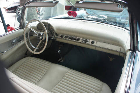 1957 Ford Thunderbird