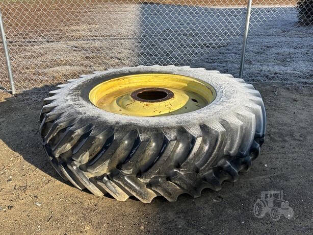 1994 John Deere 8300