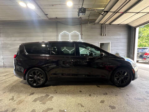 2019 Chrysler Pacifica Touring Plus