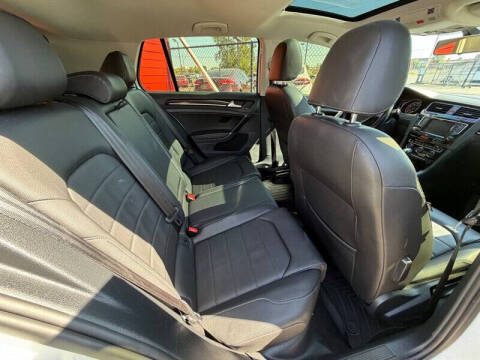 2015 Volkswagen Golf TDI S