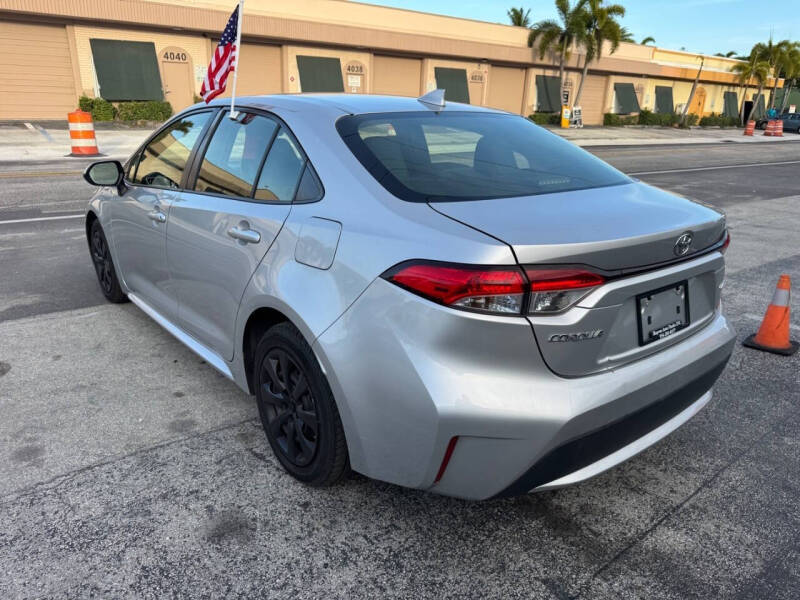2020 Toyota Corolla LE