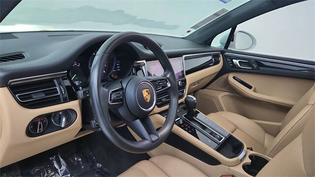 2023 Porsche Macan