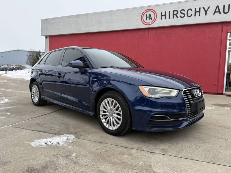 2016 Audi A3 Sportback e-tron Premium's photo