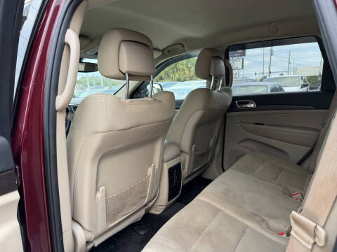 2017 Jeep Grand Cherokee Laredo