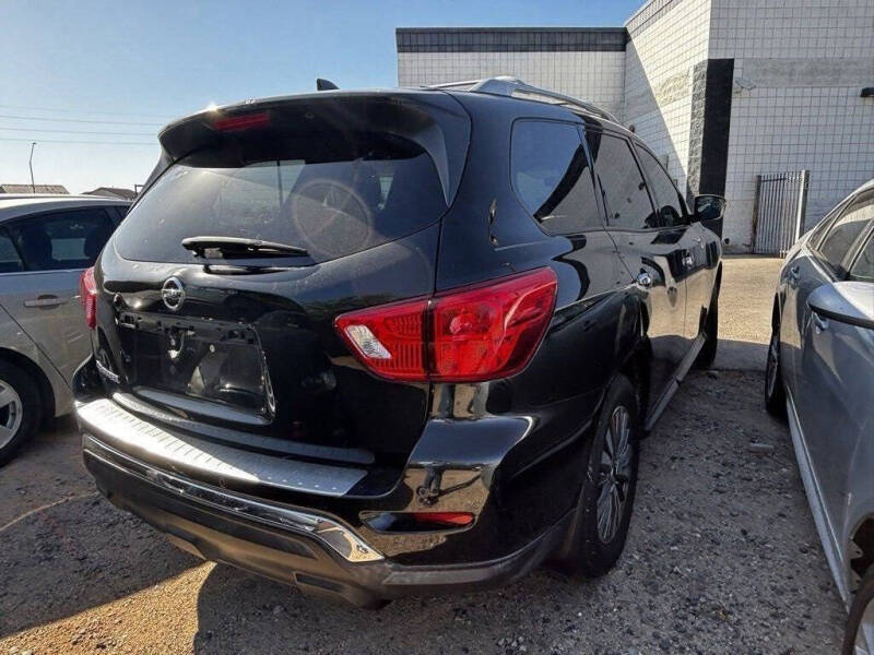 2020 Nissan Pathfinder S