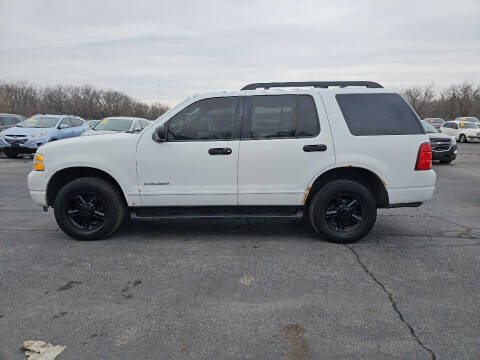 2005 Ford Explorer for sale at CARS PLUS CREDIT in Independence MO