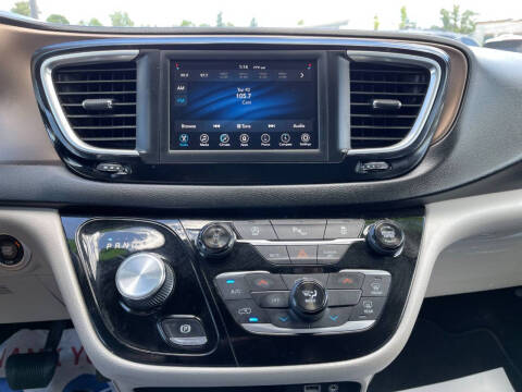 2018 Chrysler Pacifica LX