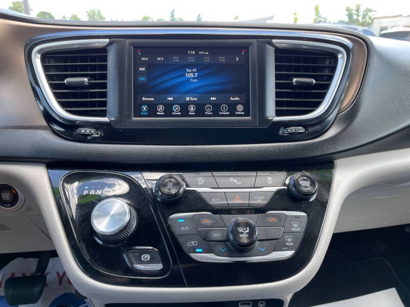 2018 Chrysler Pacifica LX