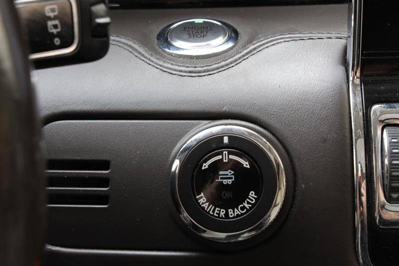 2018 Lincoln Navigator Black Label