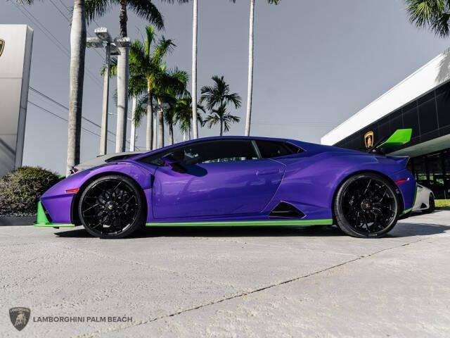 2024 Lamborghini Huracan STO