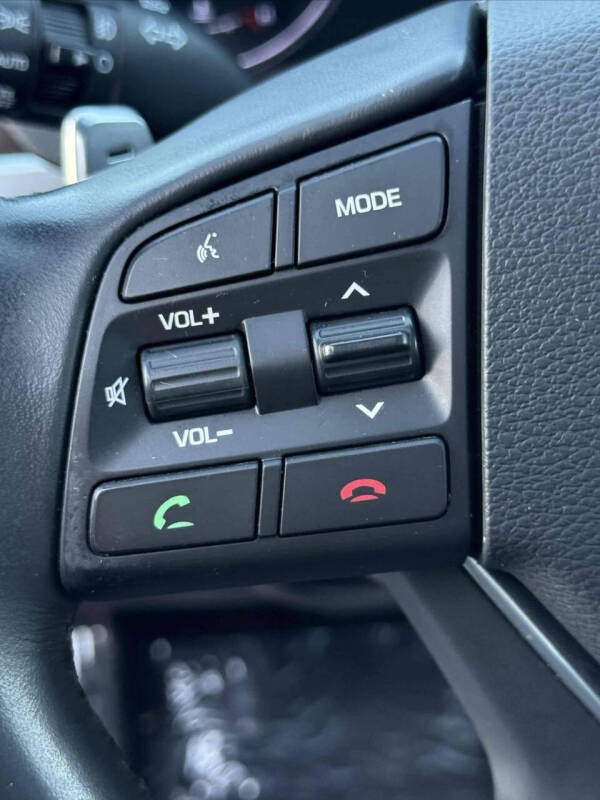 2016 Hyundai Genesis