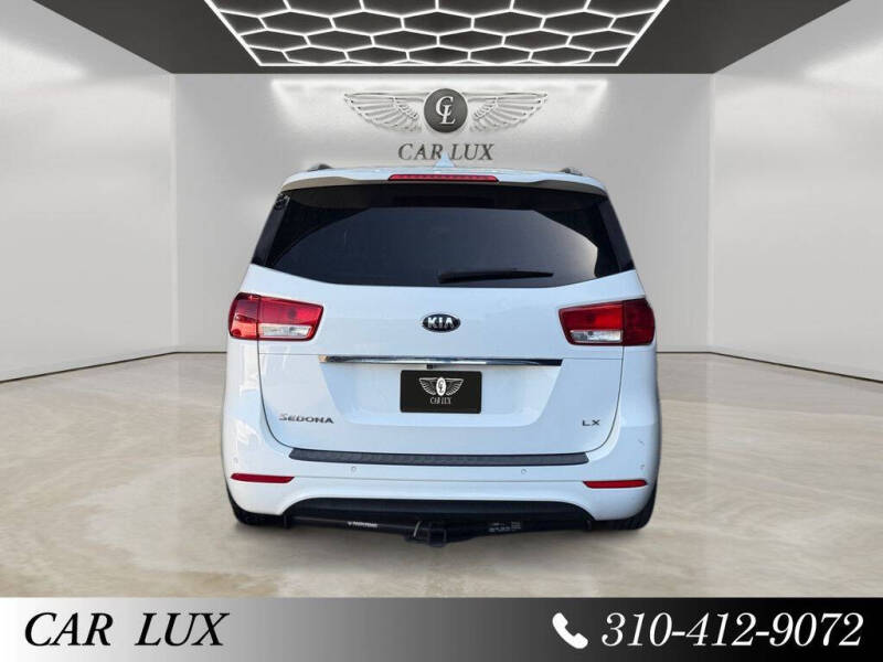 2017 Kia Sedona LX