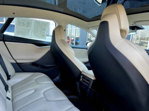 2017 Tesla Model S 90D