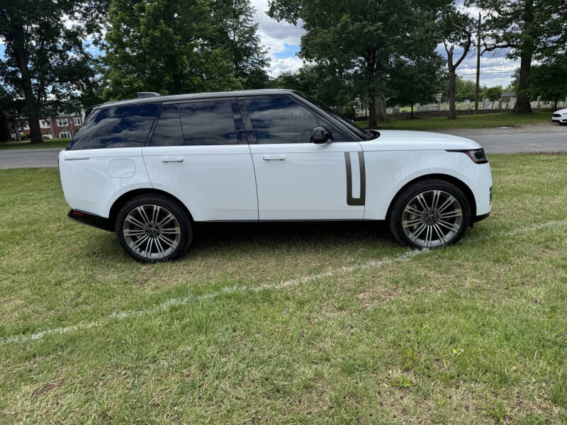 Image 7 of 2023 Land Rover Range Rover P530 SE