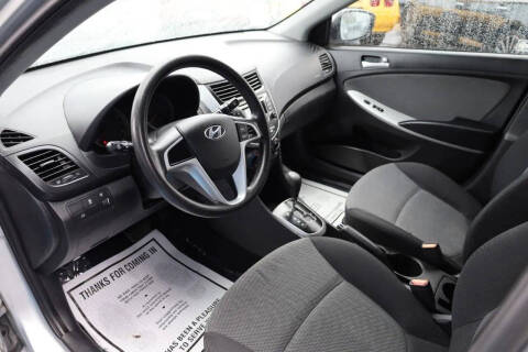 2013 Hyundai Accent GS