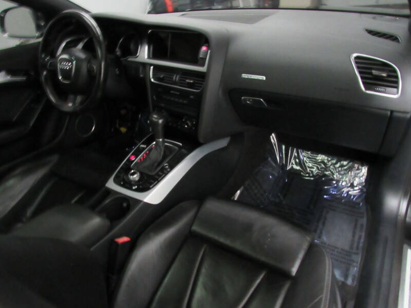 2009 Audi S5 quattro