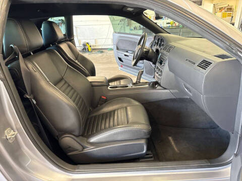 2014 Dodge Challenger R/T Plus