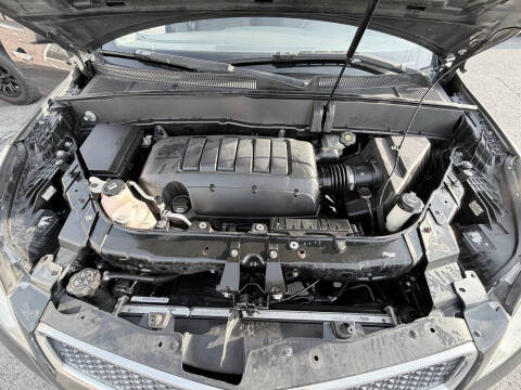 2011 Chevrolet Traverse LS