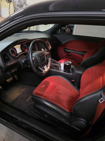 2016 Dodge Challenger SRT Hellcat