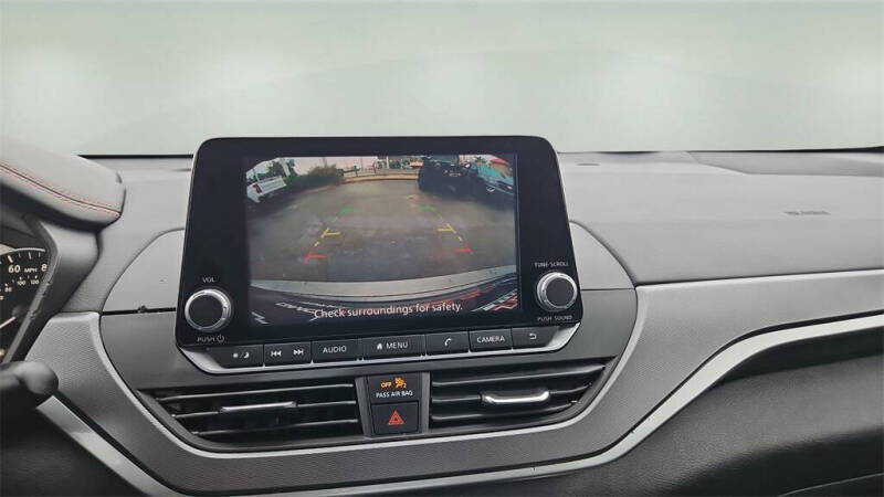 2023 Nissan Altima 2.5 SR