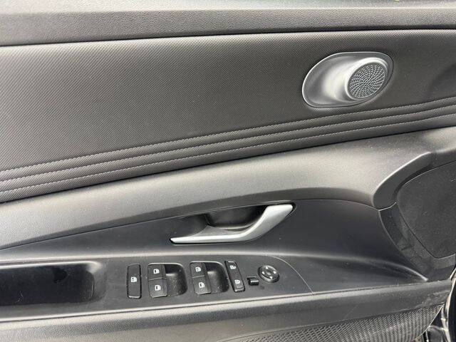 2023 Hyundai Elantra