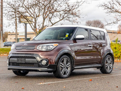 2017 Kia Soul +