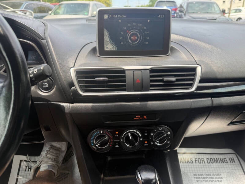 2015 Mazda MAZDA3 i Touring