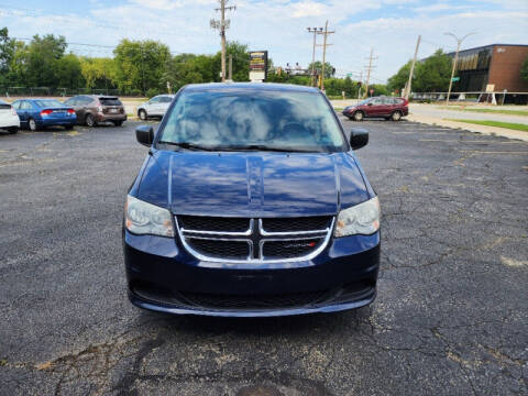 2013 Dodge Grand Caravan for sale at Cumberland Automotive Sales in Des Plaines IL