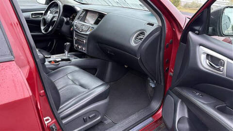 2019 Nissan Pathfinder SL