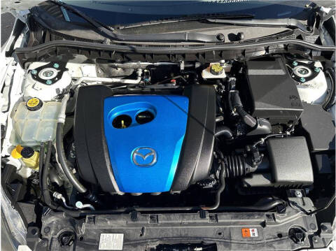 2013 Mazda MAZDA3 i Touring