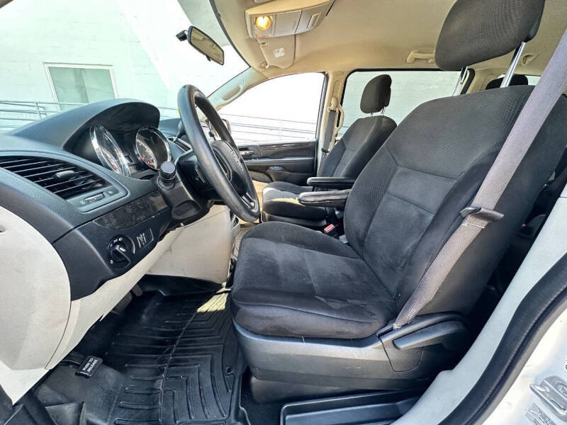 2016 Dodge Grand Caravan SE