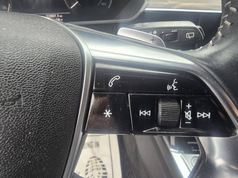 2019 Audi e-tron quattro Premium Plus