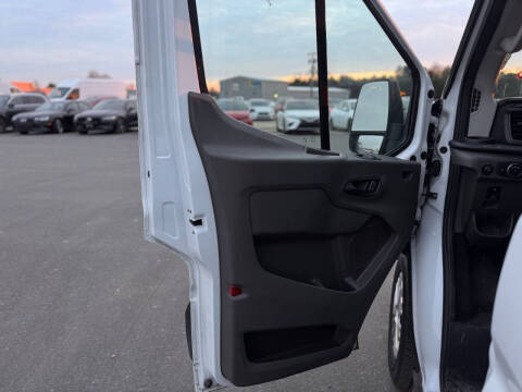 2024 Ford Transit 350 XLT