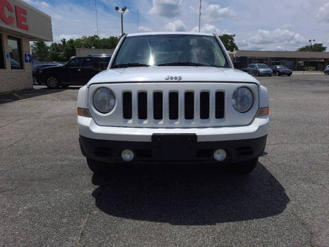 2014 Jeep Patriot for sale at Drivers Choice in Bonham TX